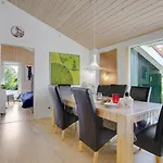 Three-bedroom In Vaggerlose בית נופש Bøtø By