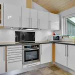 Three-bedroom In Vaggerlose Bøtø By