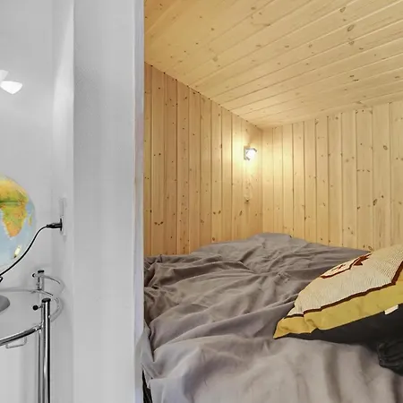 Three-bedroom In Vaggerlose *